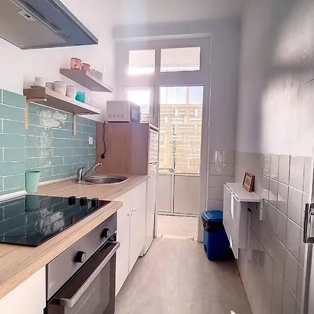 Cozy One Bedroom Lägenhet Lisboa