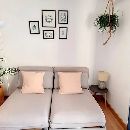 Cozy One Bedroom Lizbona