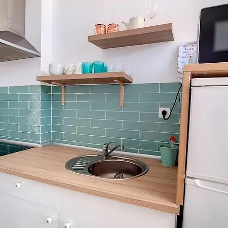Cozy One Bedroom Lizbona