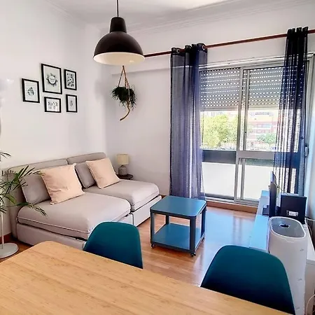 Cozy One Bedroom Lisbona