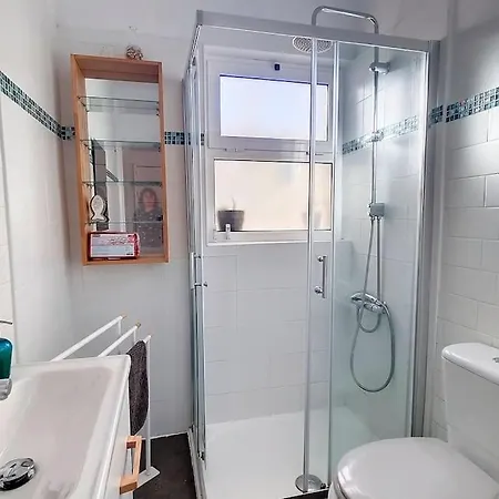 Cozy One Bedroom Lizbona